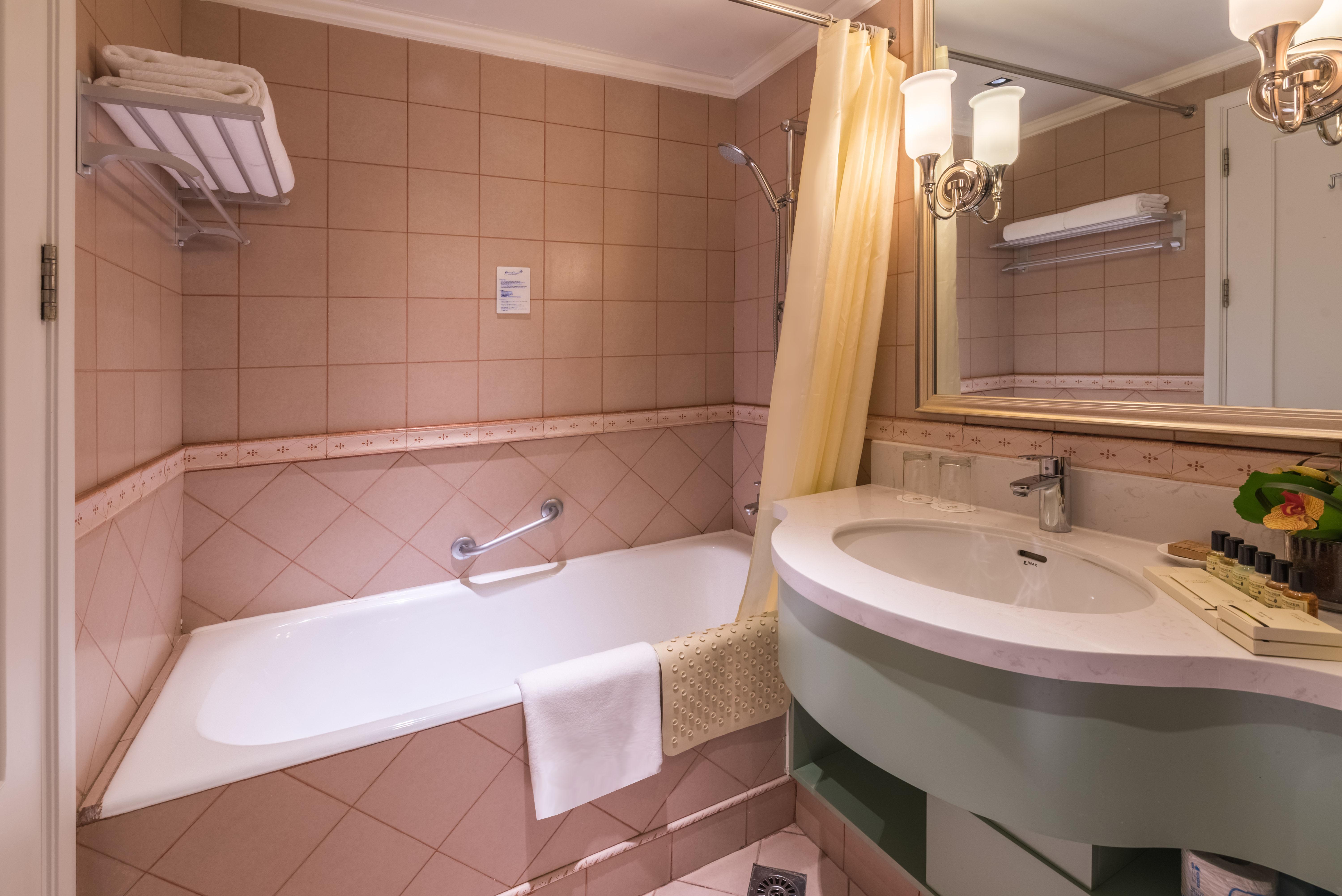 Green Court Residence City Center, Шанхай Екстериор снимка